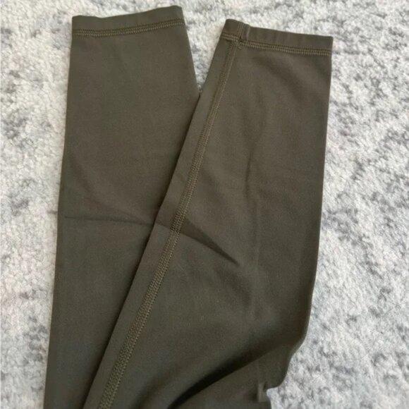 BUTTER Cheeky Hi-Rise Legging - Green - Picture 8 of 8